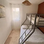 Logement Climatise A Seulement 3 Minutes A Pied De La Mer