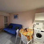 Studio Avec Piscine, Parking Et Balcon Aux Sables-D'Olonne - Fr-1-197-380