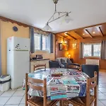 Maison Charmante Avec Jardin Cloture A Camiers, Animaux Admis