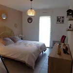 Royan - Appartement En Rez-De-Chaussee Amenage Avec Elegance - Jardin Privatif