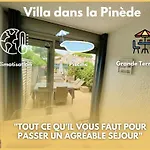 Villa Dans La Pinede