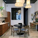 Home Chic Home - Les Suites De La Comedie