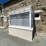Charmant Logement Avec 2 Veranda