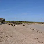 Belle Maison Avec Jardin Clos Proche Plage A L'Ile Grande - Ref 291