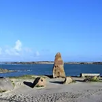 Belle Maison Avec Jardin Clos Proche Plage A L'Ile Grande - Ref 291