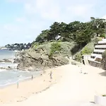 Appartement En Rdc Avec Terrasse Face A La Mer