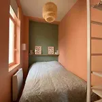 Superbe Appartement Avec Chambre, Proche Plage