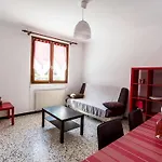 Agreable T2 Rdc Avec Terrasse, Proche Plage Et Commerces - Fr-1-776-79
