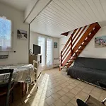Maison Familiale A 2 Pas De La Plage Et Foret, 3 Pieces, 5 Couchages - St-Georges-D'Oleron - Fr-1-246A-290