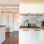 Charmant Studio Mezzanine