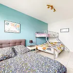 2 Bedroom Cozy Apartment In Quiberon