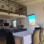 Appartement T3 Avec Mezzanine Et Terrasse Au Coeur De Collioure, Proche Plages Et Commerces - Fr-1-309-431