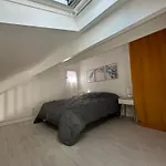 La Discrete Toute Equipee Avec Piscine