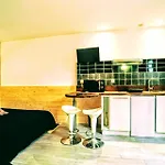 Studio Longchamp