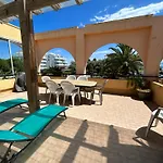Appartement Vintage De 54M2 Avec Terrasse De 37M2 Vue Mer A Sete