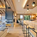 Chalet Luxueux Avec Piscine Interieure Et Sauna - 5 Chambres, 12 Pers., Proche Commerces Et Pistes - Fr-1-613B-44