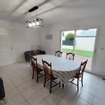 Cozy House Near The Sea