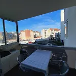 Appartement Dans Une Residence Avec Piscine A Arcachon
