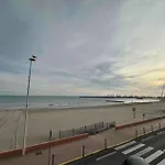Beautiful Apartment With Terrace On The Seafront