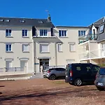 Les Marronniers 30