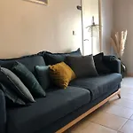 Cocon Familial Avec Jardin Au Coeur De St Servan