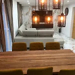 Appartement Rdc Dans Une Villas