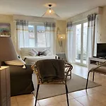 535 - Appartement T2 Avec Magnifique Vue Mer