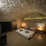 La + Belle Chambre Voutee Au Coeur De Montpellier