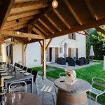 Grand Gite Saint-Lary Centre Pour 15 Pers. Pouvant Accueillir Jusqu'A 17 Pers.