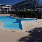 Les Cypres D'Or