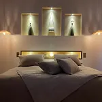 Mas Escala Suites & Spa