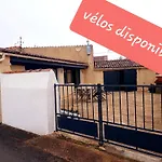 Maison Paisible , A 6 Minutes Des Plages, Velos.