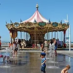 Charmant T2 Avec Belle Terrasse Expo Sud, Parking Prive, Proche Plage Et Commerces - Fr-1-307-187