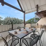 Triplex Pour 12 - 400M De La Plage Des Libraires