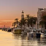 Apartment Les Marinas De La Plage I-3 By Interhome