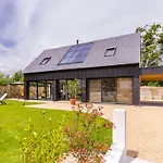 Maison Moderne Et Lumineuse A 900M De La Plage, Jardin Prive, Terrasse, Barbecue Et 2 Velos Adultes Inclus. - Fr-1-306-1204