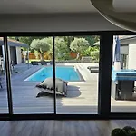 Villa Moderne A Soustons Avec Piscine Chauffee, 3 Chambres Et Cuisine Exterieure, Animaux Acceptes - Fr-1-379-167
