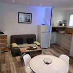 Cosy T2, Meuble De Tourisme 3 Etoiles, Parking Ferme , 2Velos, Wi-Fi