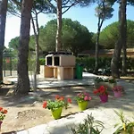 Studio Cabine A La Roquille, Piscine, Tennis, Parking, Proche Plages Et Village Naturiste - Fr-1-749-21