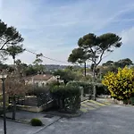 Locations De Vacances A Six-Fours Avec Piscine Et Parking Prive Et A 800M De La Plage