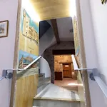 Suite A Mezzanine Dans L'Eglise Du Couvent