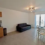 Appartement T2 Centre-Ville, Parking Prive, Animaux Admis - Fr-1-338-562