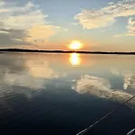 Villa Bois Typique Du Bassin Avec Piscine Chauffee Au Bord Du Lac, La Gde Escoure
