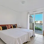 Marina Ile St Martin Joli 4 Pieces Avec Jacuzzi Cap D'Agde