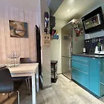 Superbe T2 Rez-De-Jardin Proche Plage Avec Terrasse Et Parkings - Argeles-Sur-Mer - Fr-1-388-220
