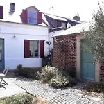 Villa Eden Maison De Pecheur Traditionnelle Avec Jardin
