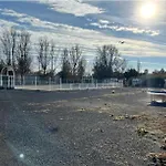 Bel Appartement Avec Place De Parking Privee, Piscines