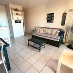 Les Terrasses De Savanna Joli 2 Pieces Cabine Piscine Rochelongue Cap D'Agde