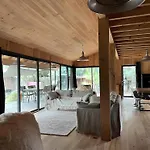 Charmant Chalet Au Bord Du Lac