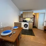 Studio Cosy Avec Balcon, Proche Pistes Et Commodites A Val-D'Isere - Fr-1-694-353